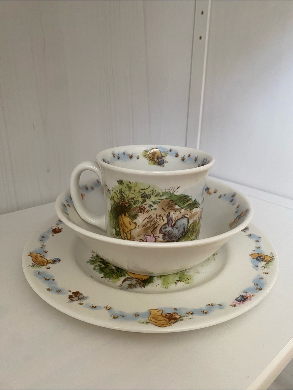 Winnie the Pooh tea set- White & Pastel